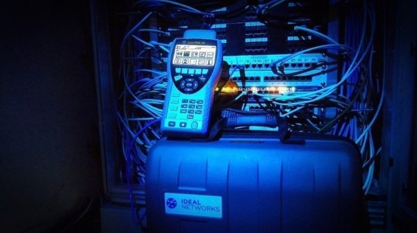 LanTEK® III data cable certifier